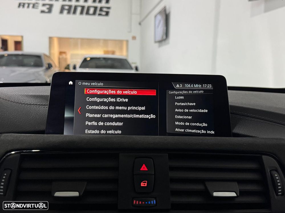 BMW 330 e iPerformance Pack M - 22