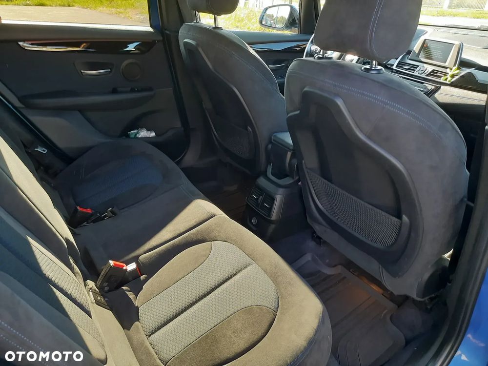 BMW Seria 2 218d M Sport - 28