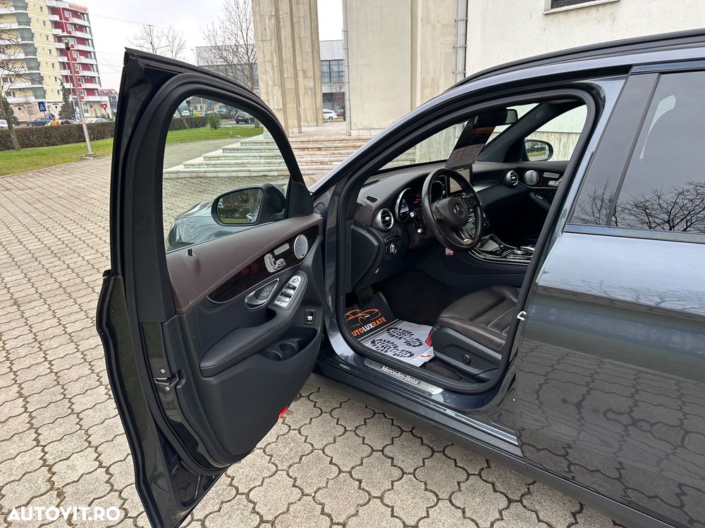 Mercedes-Benz GLC - 12