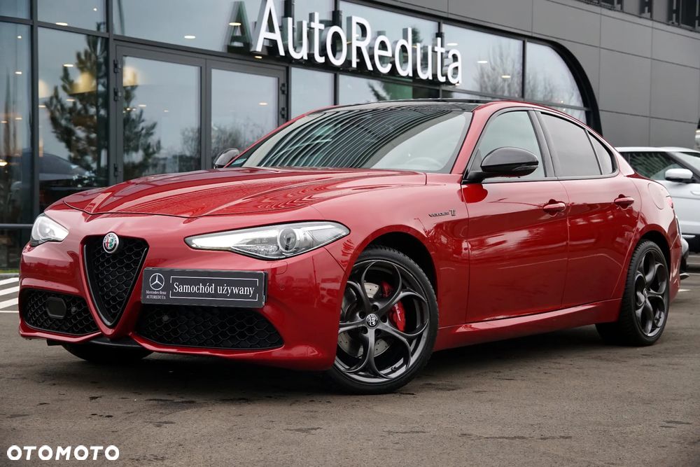 Alfa Romeo Giulia 2.0 Turbo 16V AT8-Q4 Veloce Ti - 1