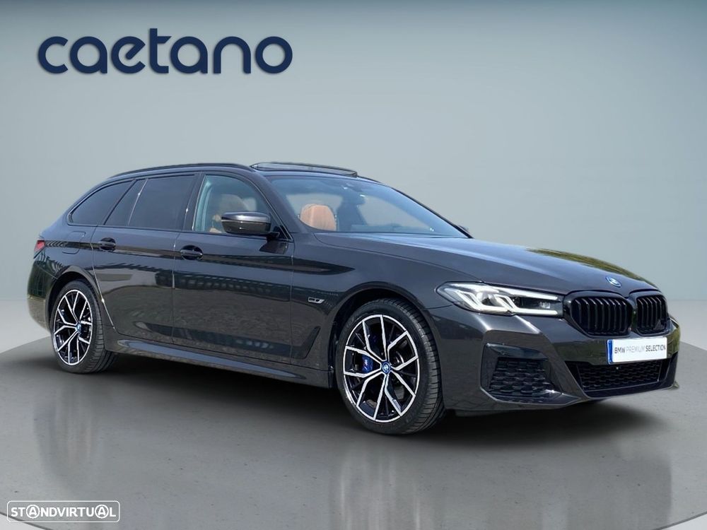 BMW 530 e Pack Desportivo M - 27