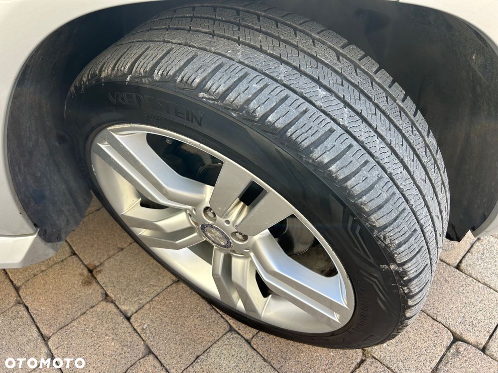 Mercedes-Benz GLK - 27