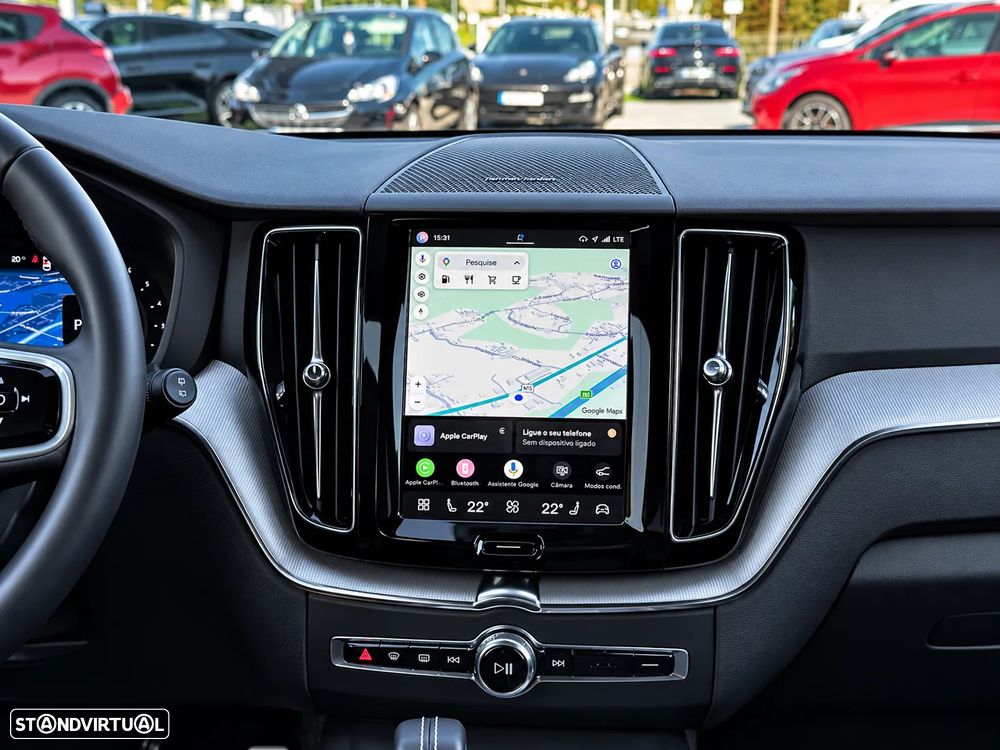 Volvo XC 60 2.0 B5 R-Design AWD - 16