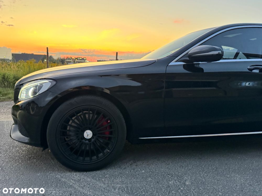 Mercedes-Benz Klasa C 300 7G-TRONIC - 13
