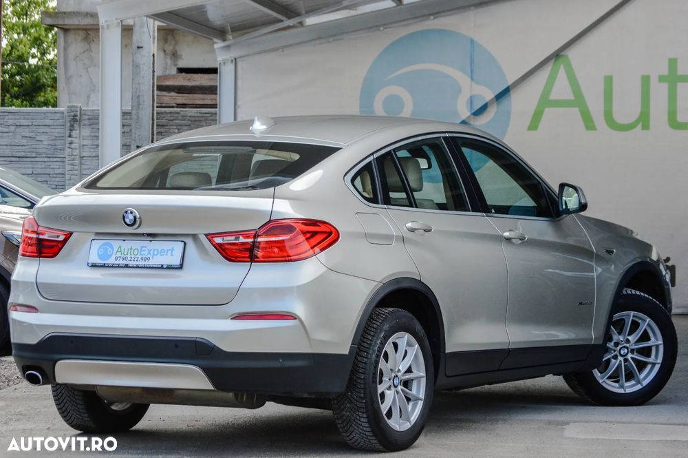BMW X4 xDrive20i AT Advantage - 36