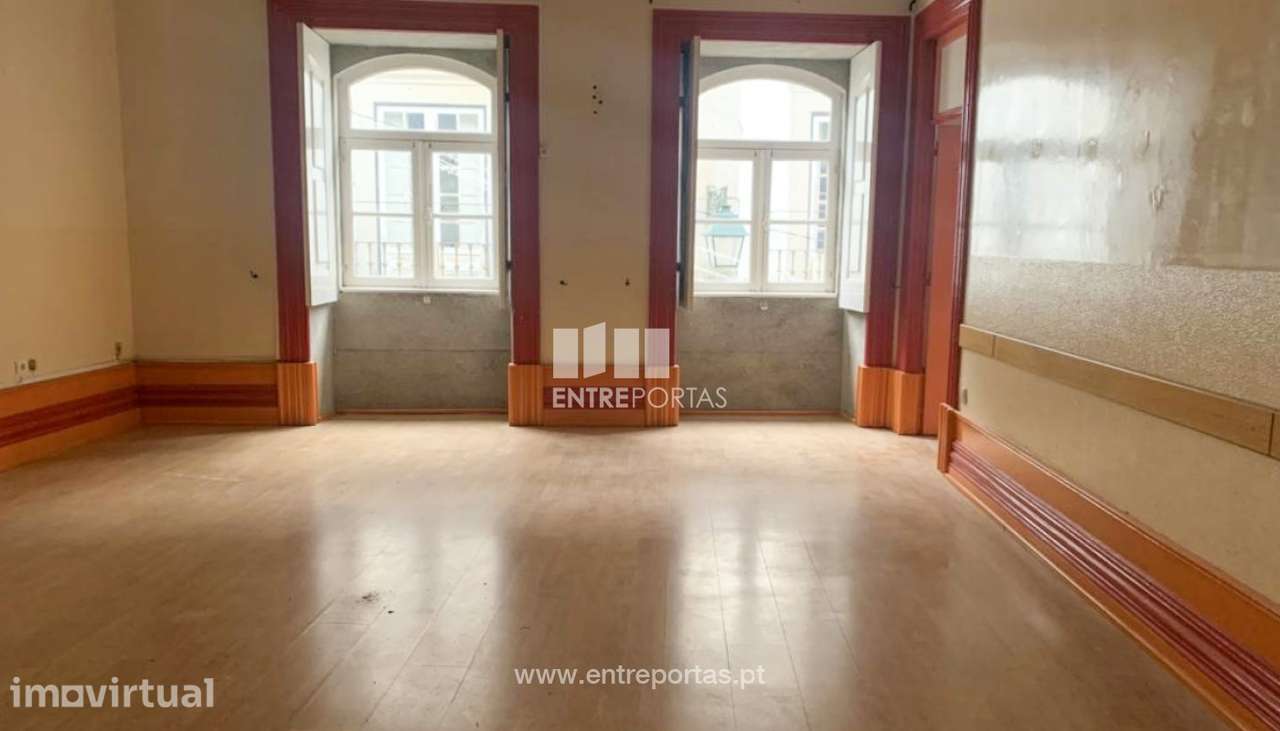 Venda de imponente prédio, Centro da Cidade, Viana do Castelo - Grande imagem: 2/27