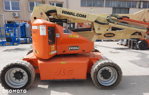 JLG E450AJ