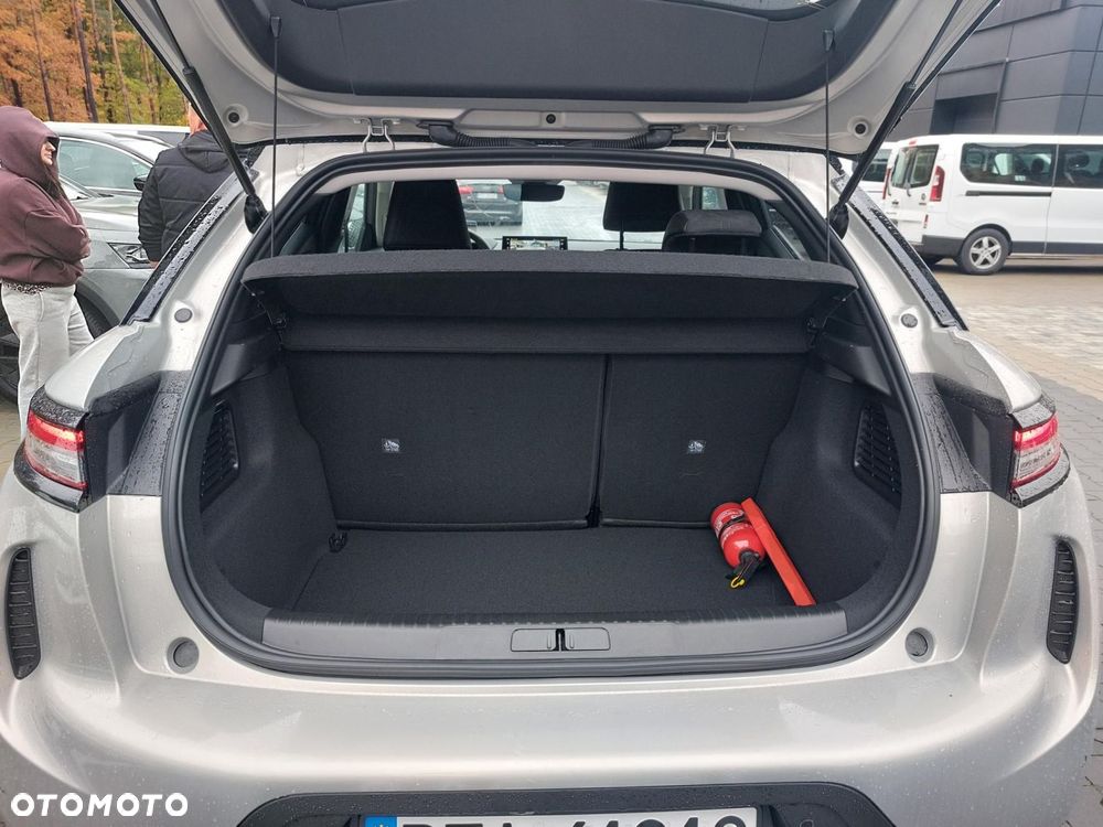 DS Automobiles DS 3 Crossback mHEV Étoile e-DCS6 - 9