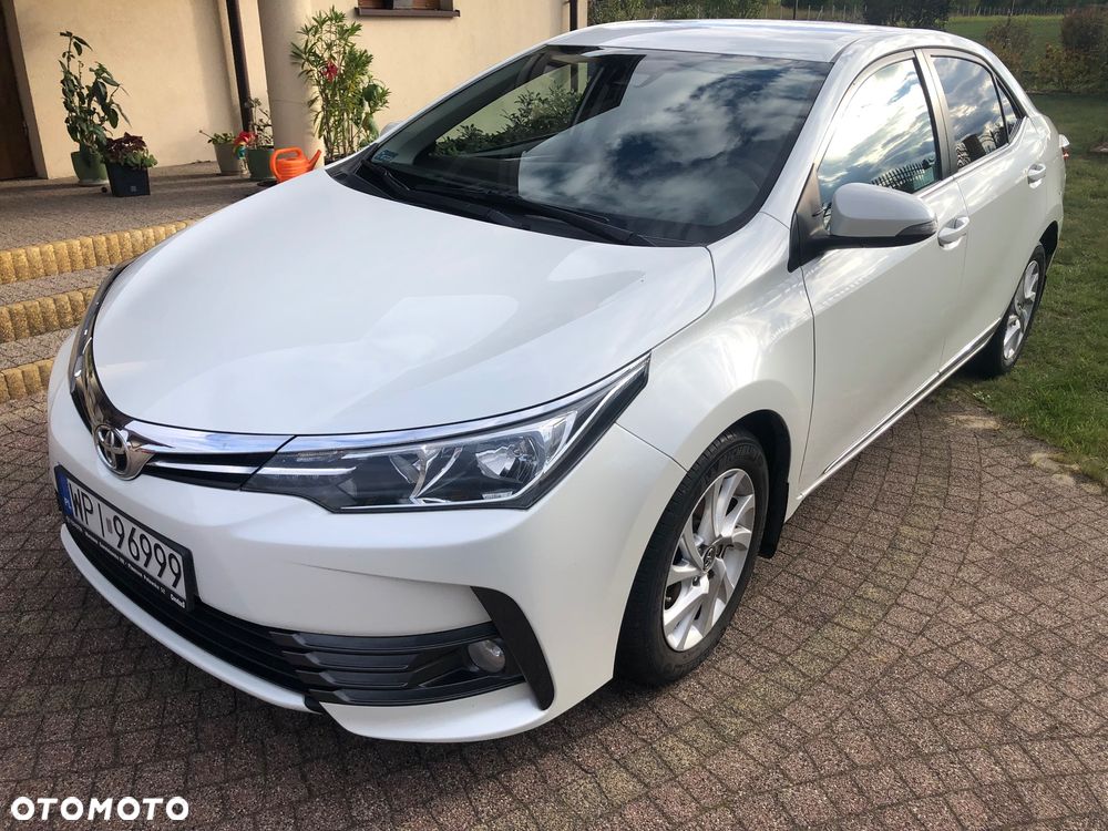 Toyota Corolla 1.6 Classic Plus - 1