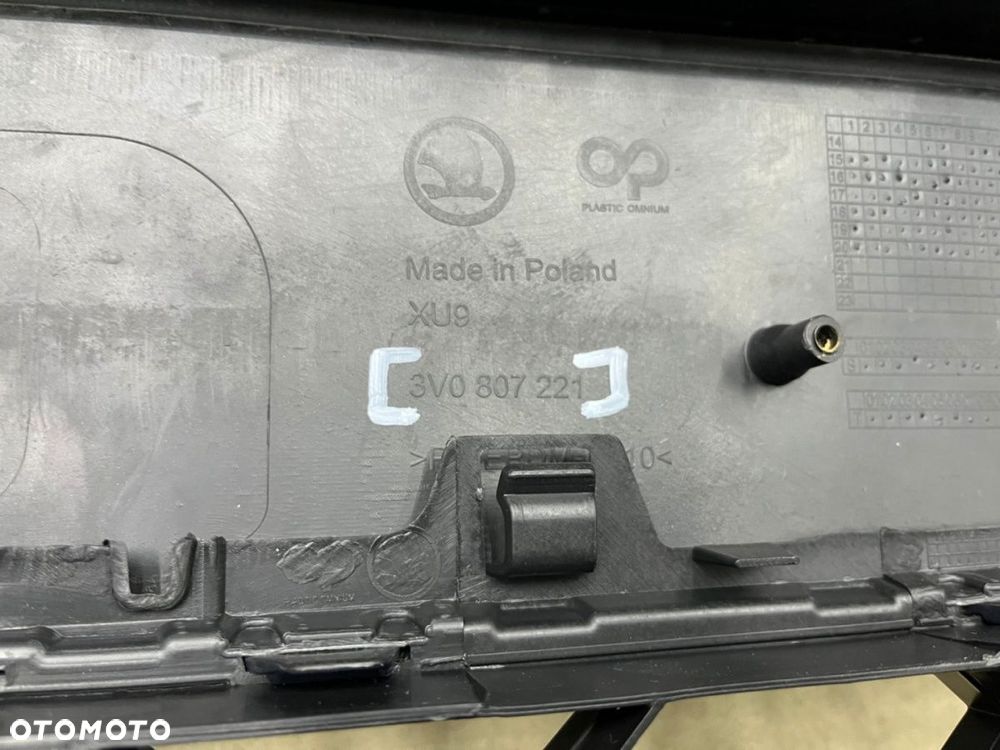 Zderzak przedni Skoda Superb III 3 15-19r. Przedlift przód 6XPDC spryski 3V0807221 - 16