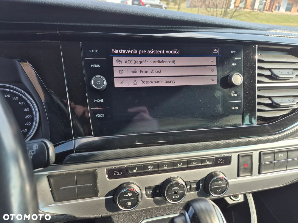 Volkswagen Multivan 2.0 TDI L1 Generation SIX DSG - 17
