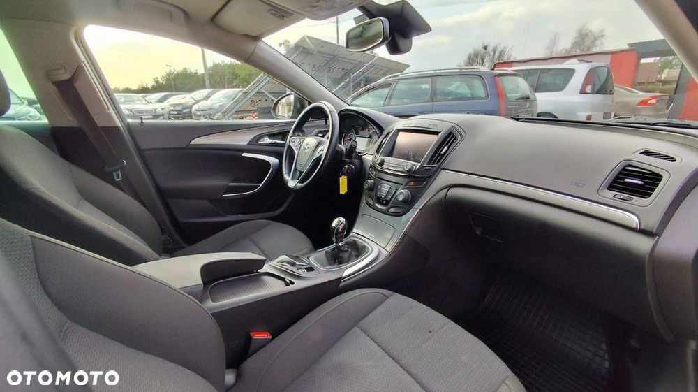 Opel Insignia - 18