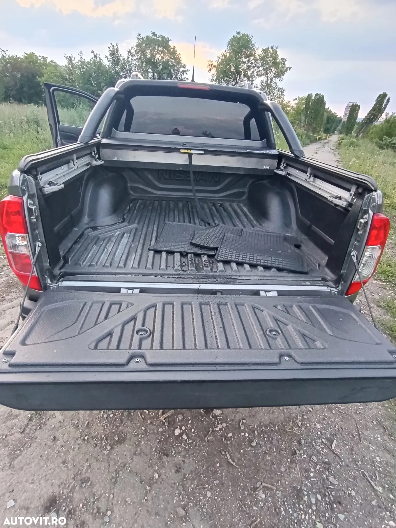Nissan Navara - 10