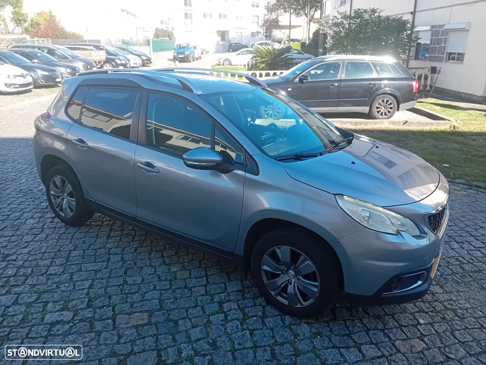 Peugeot 2008 1.6 BlueHDi Style - 21