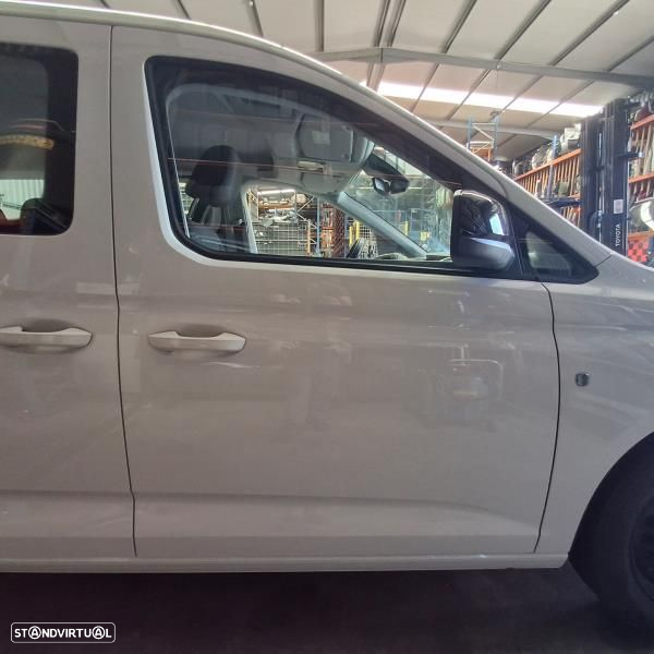 Porta Frente Direita Volkswagen Caddy Iv Combi (Sab, Saj)