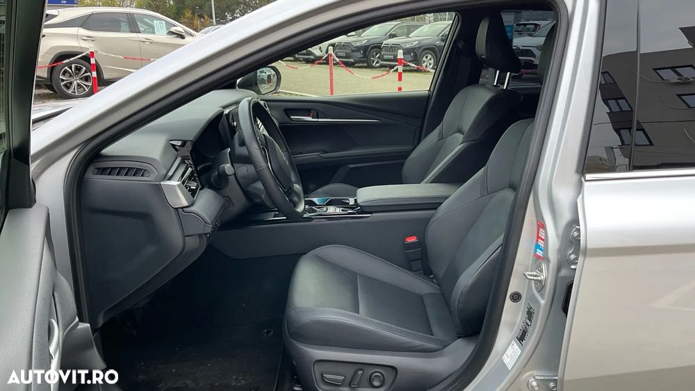 Toyota Camry ver-2-5-hybrid-exclusive - 17