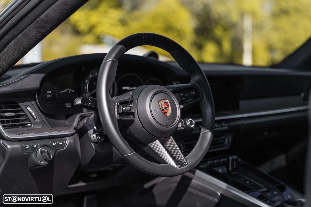 Porsche 911 (992) Turbo - 16