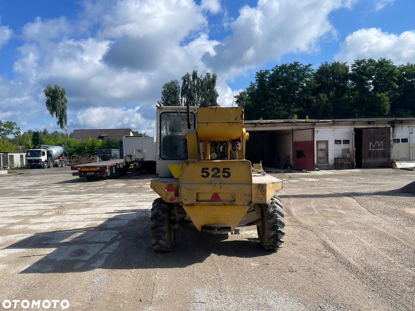 JCB - 4