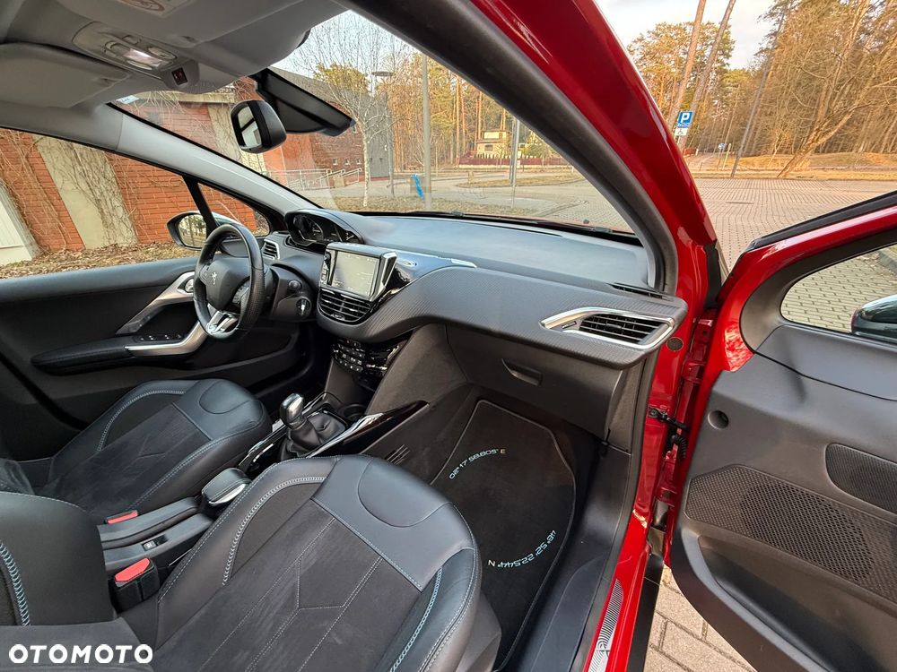 Peugeot 2008 PureTech 110 Stop&Start Crossway - 22