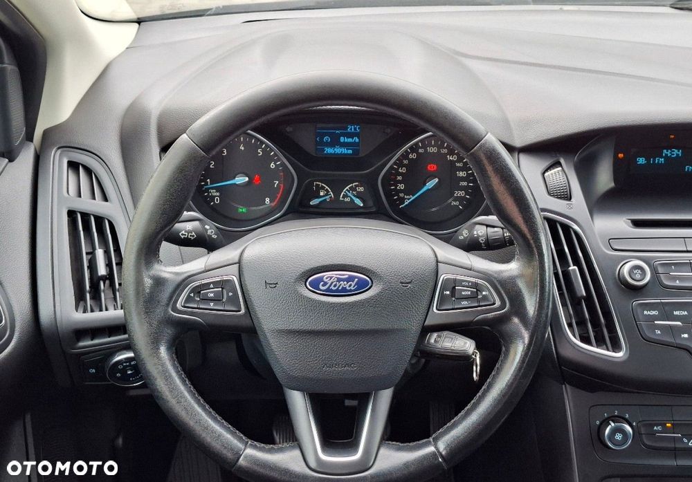 Ford Focus - 21