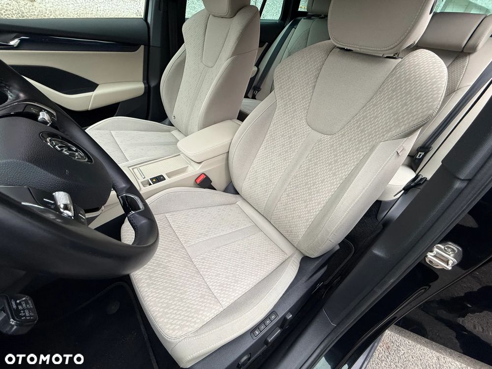 Skoda Octavia 2.0 TDI Style DSG - 33