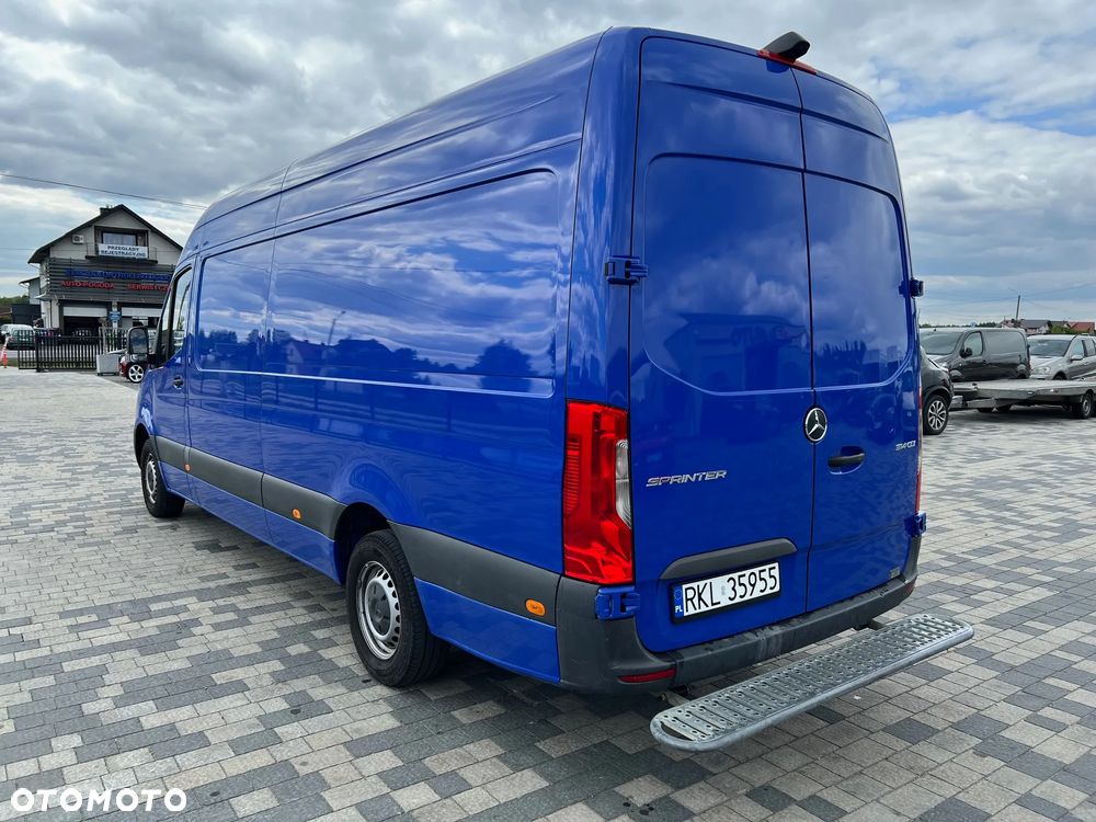 Mercedes-Benz Sprinter - 3