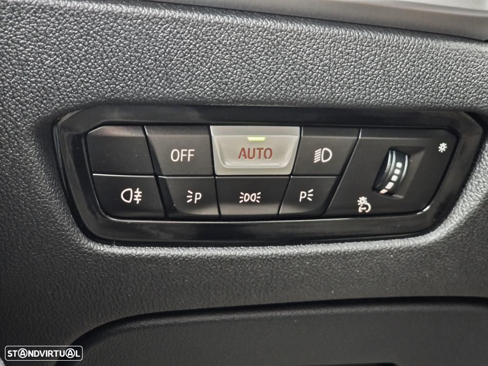 BMW 320 e Corporate Edition Auto - 12