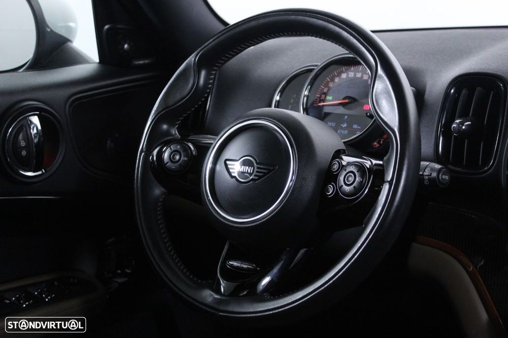 MINI Countryman Cooper SE ALL4 Auto - 16