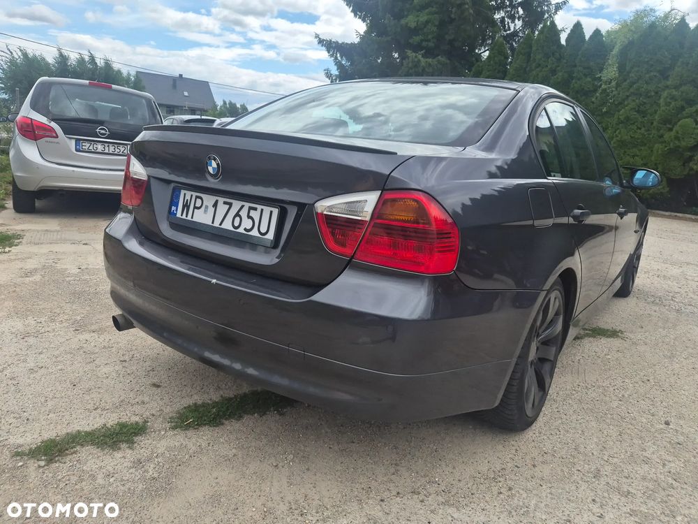 BMW Seria 3 - 16