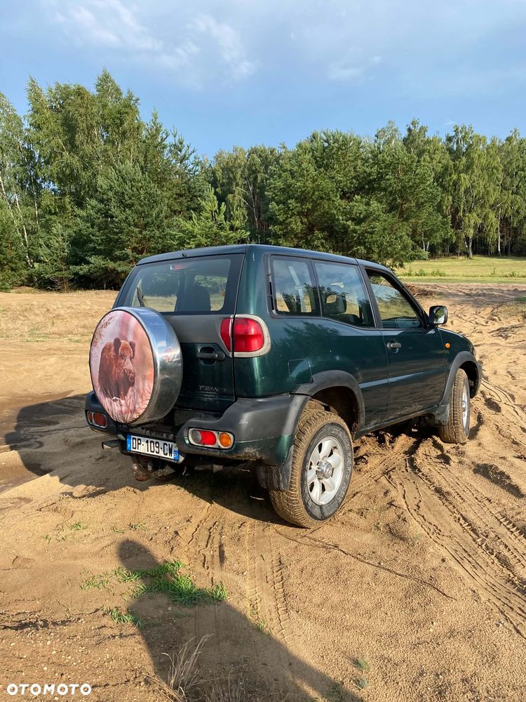 Nissan Terrano 2.7 TDi Comfort - 6
