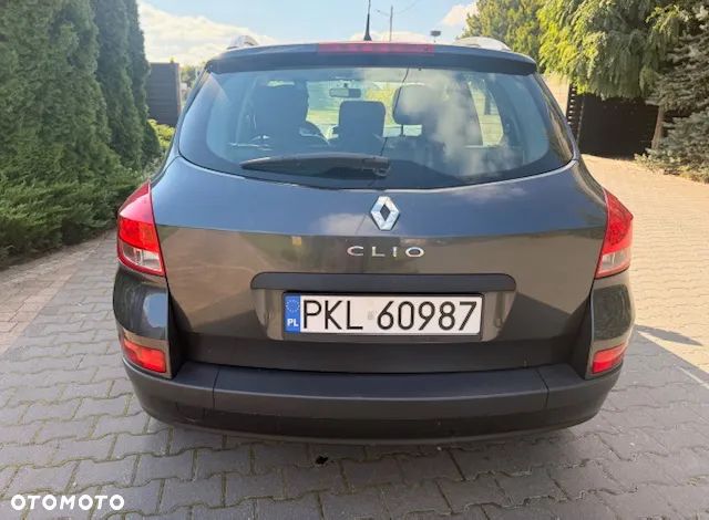 Renault Clio - 6