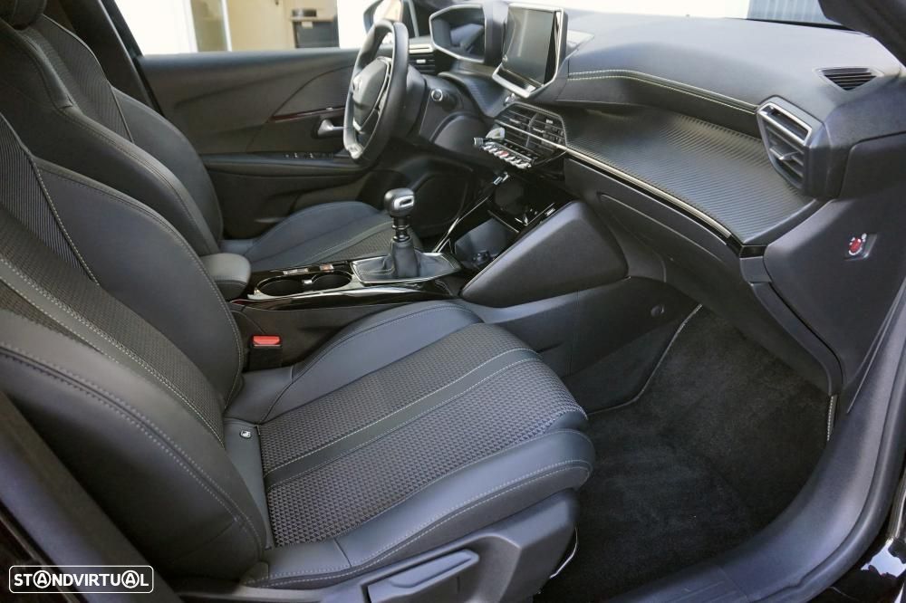 Peugeot 208 1.2 PureTech GT Line - 8