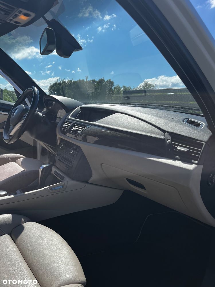 BMW X1 xDrive20d - 6