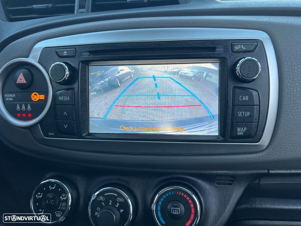 Toyota Yaris 1.4 D-4D Sport +P.Tec. +P.Plus+P.Luxury - 11