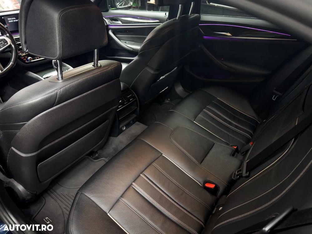 BMW Seria 5 540i xDrive AT - 12