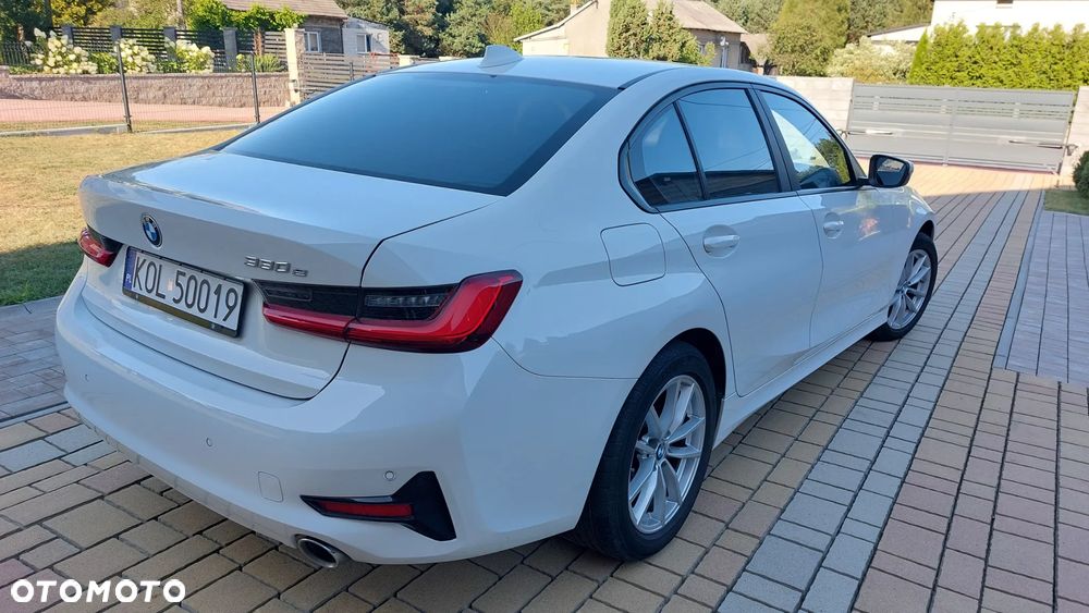 BMW Seria 3 330e - 3