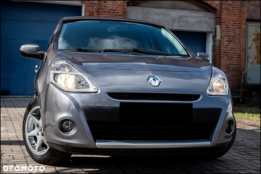 Renault Clio - 2