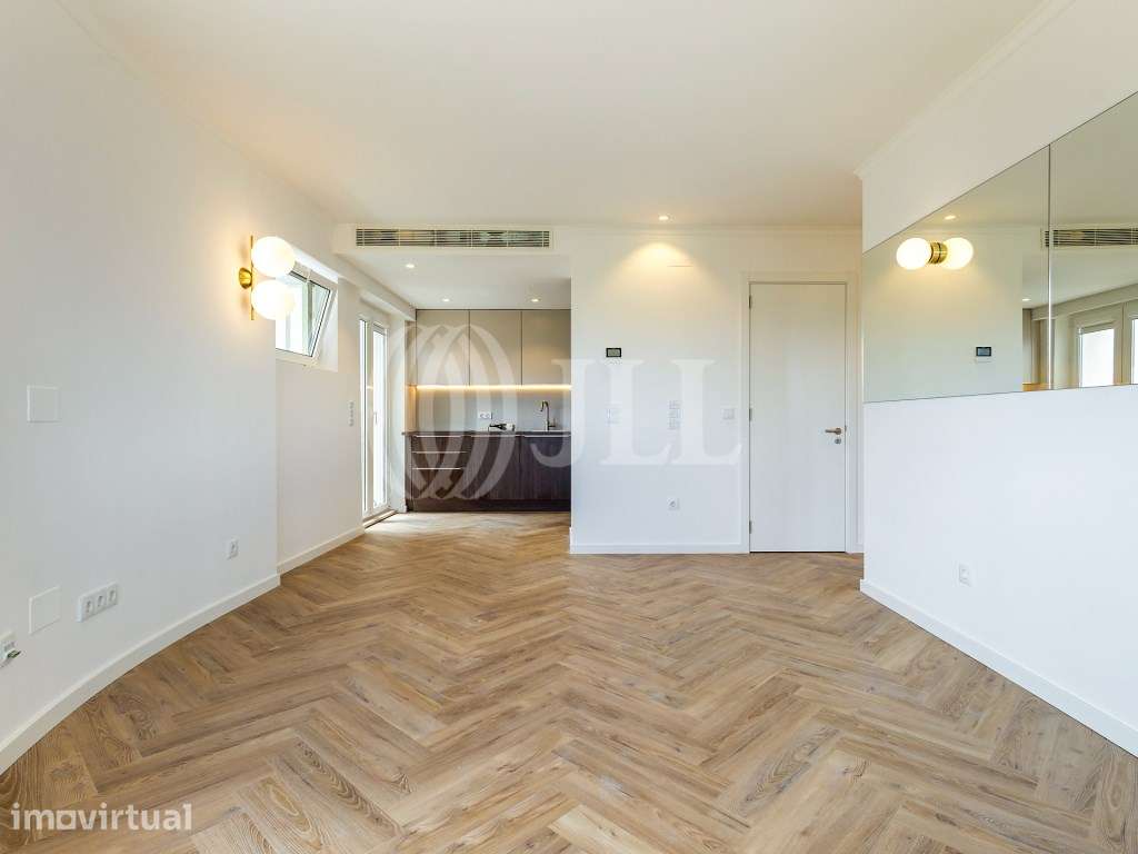 Apartamento T2 Totalmente Remodelado nas Amoreiras, Lisboa - Grande imagem: 2/16