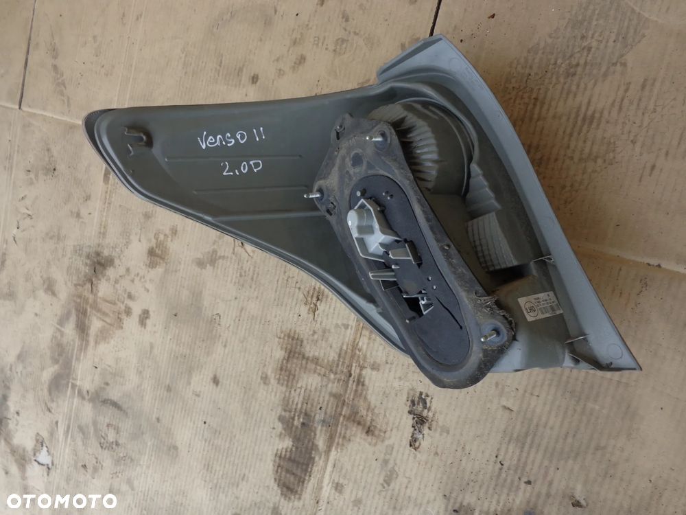 TOYOTA VERSO 09-13 lampa prawa tylna eu - 3