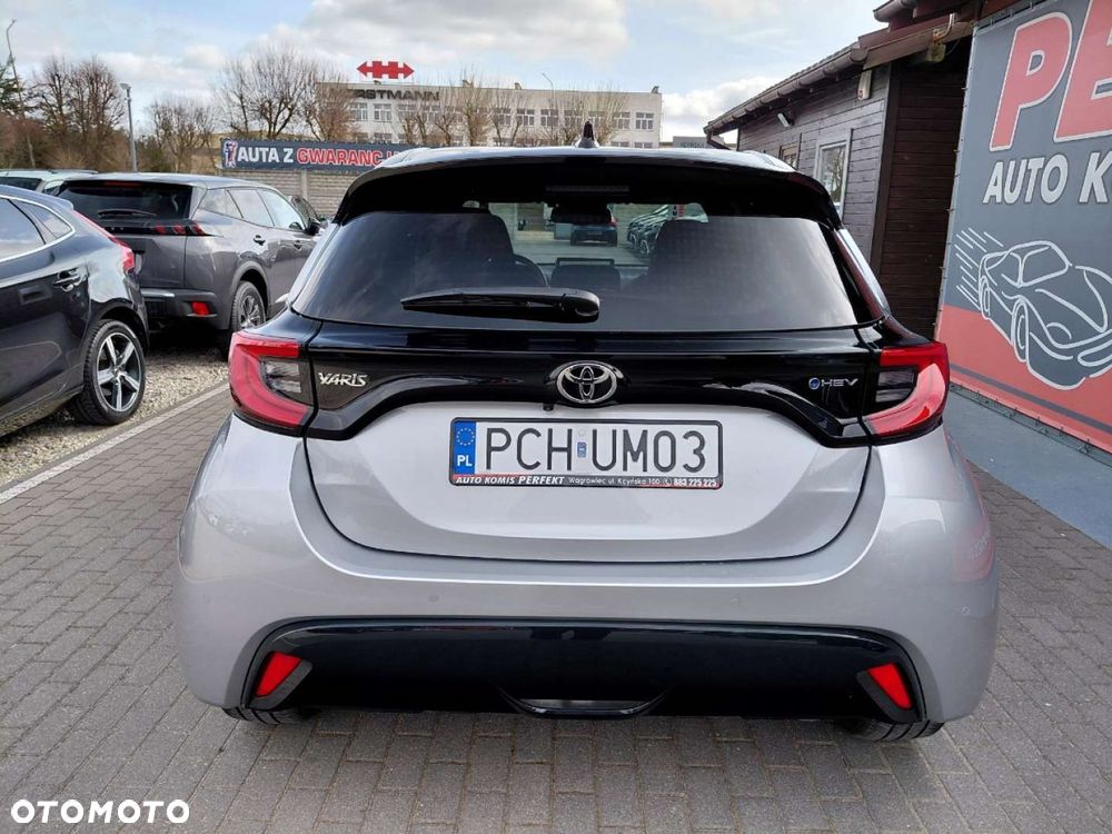 Toyota Yaris - 7