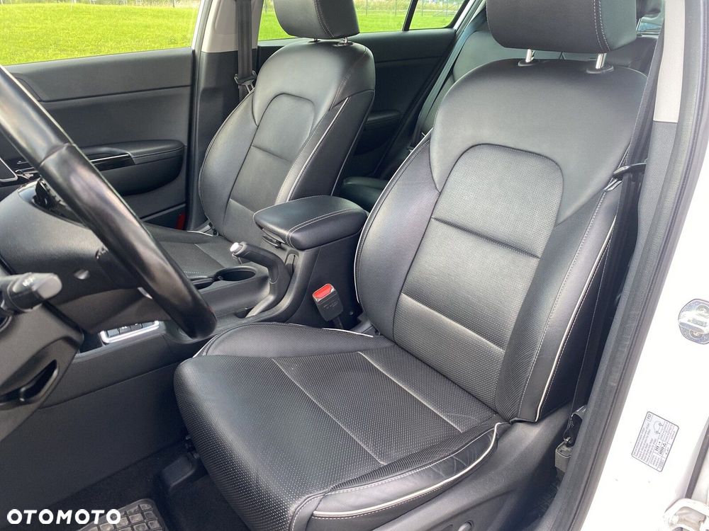 Kia Sportage - 10