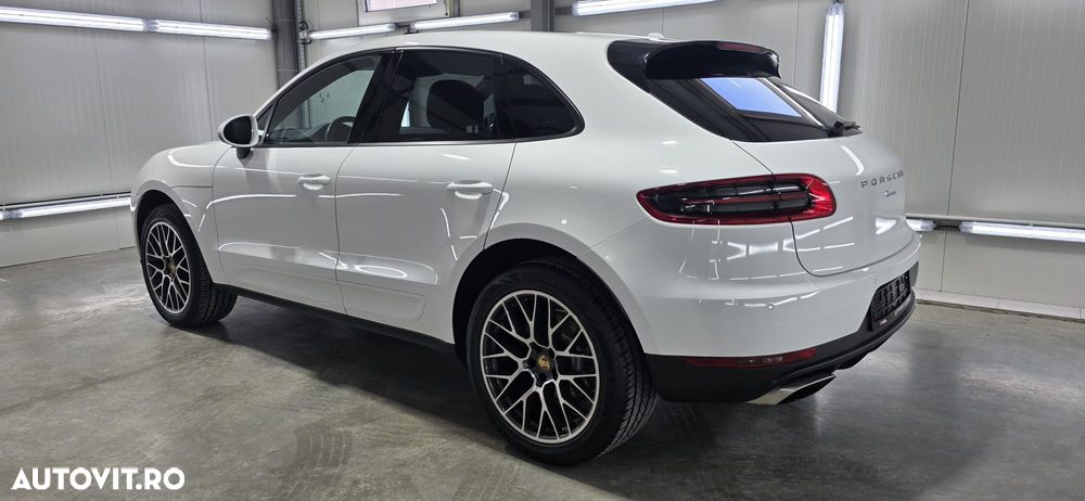 Porsche Macan - 3