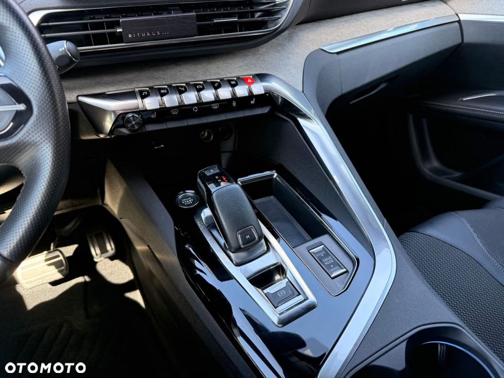 Peugeot 5008 1.5 BlueHDi GT S&S EAT8 - 25