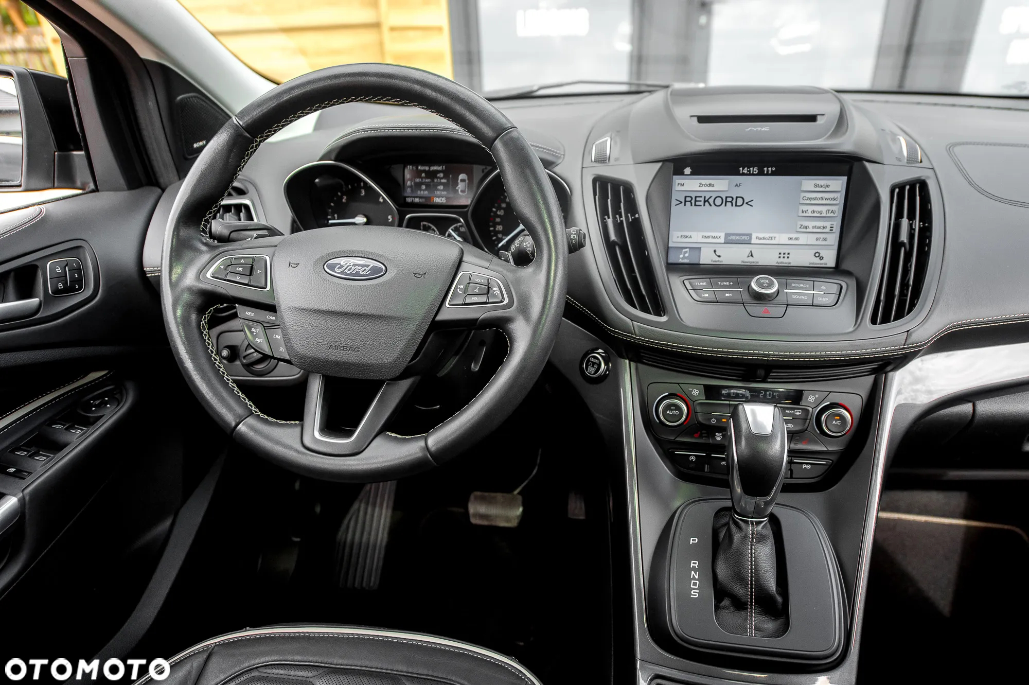Ford Kuga 2.0 TDCi 4x4 Vignale - 26