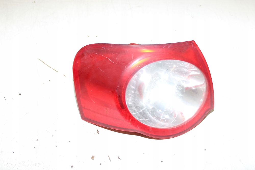 LAMPA LEWA TYŁ KOMBI VW PASSAT B6 NR. 3C9945095N - 3