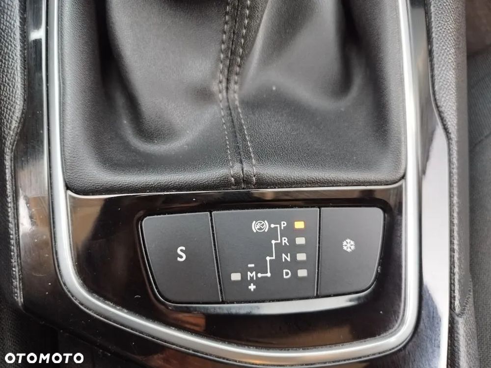 Peugeot 308 BlueHDi FAP 120 EAT6 Stop&Start Allure - 25