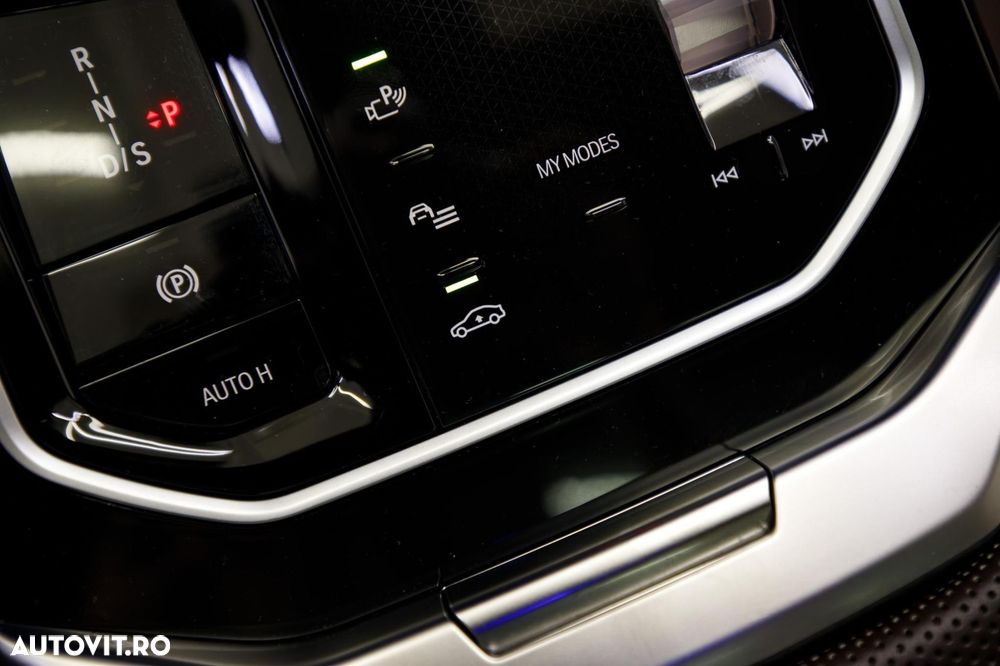 BMW Seria 7 740d xDrive MHEV - 30