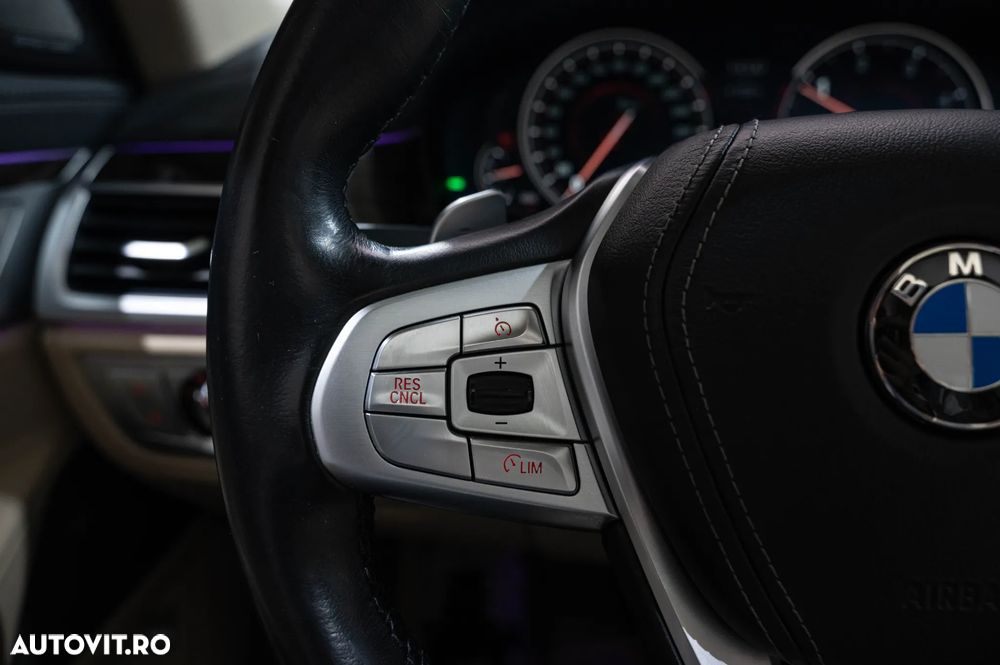 BMW Seria 7 730Ld - 22