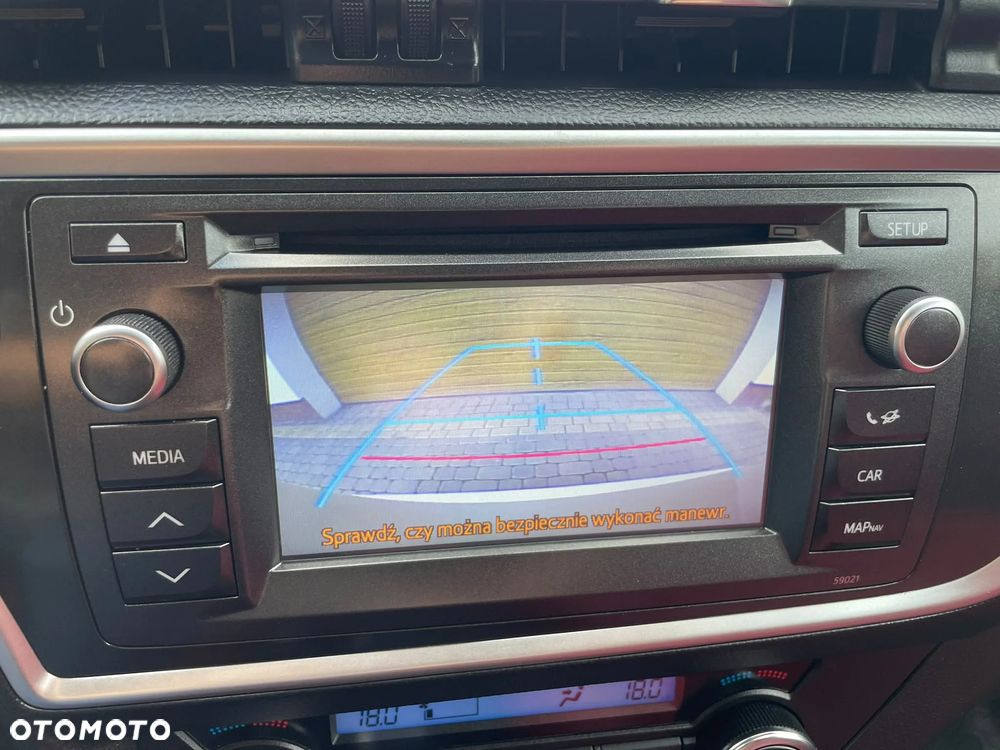 Toyota Auris - 13