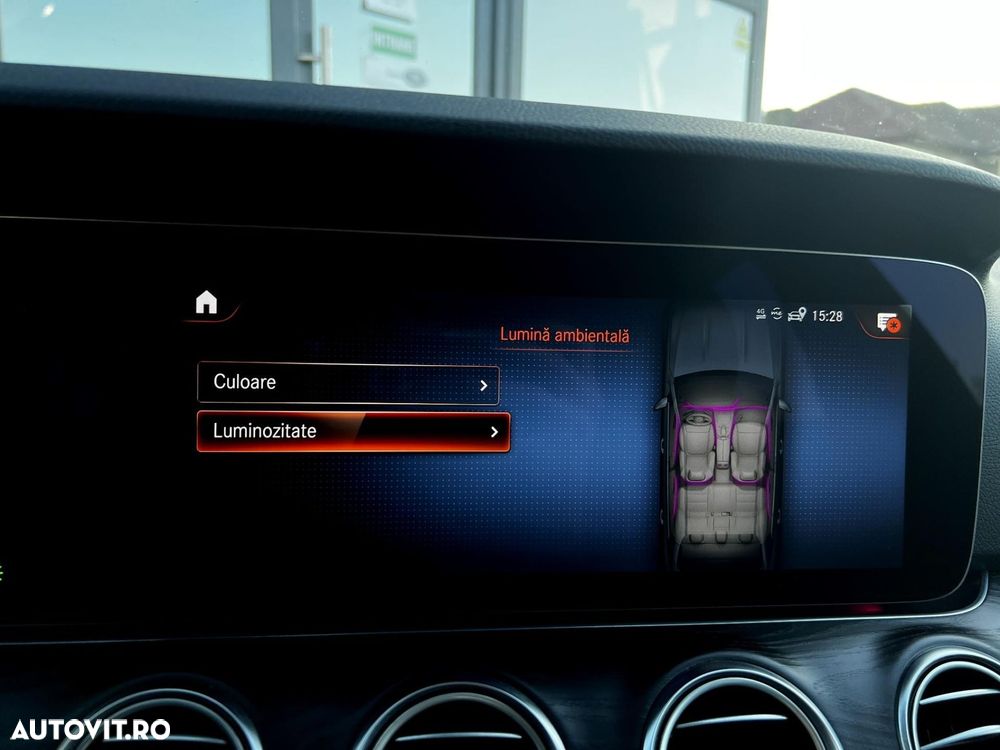 Mercedes-Benz E - 28